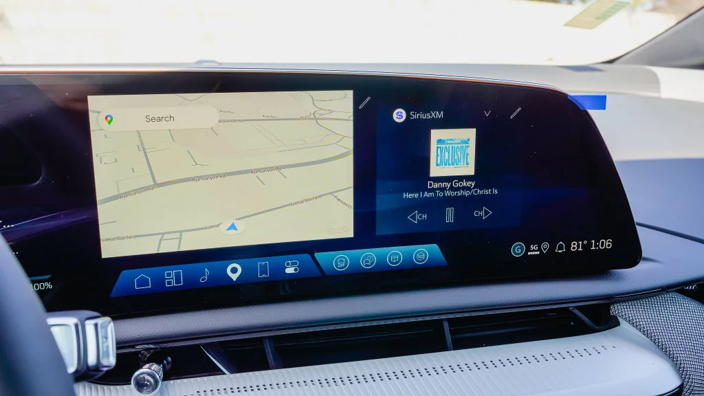 2027 Cadillac OPTIQ Sport - Photo 13