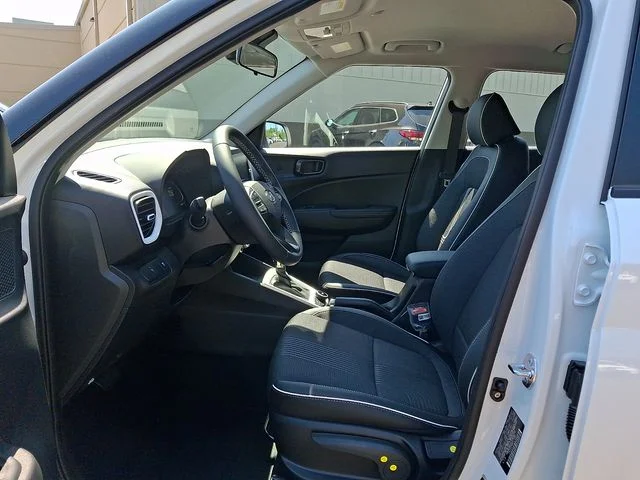 New 2026 White Hyundai SEL image 10