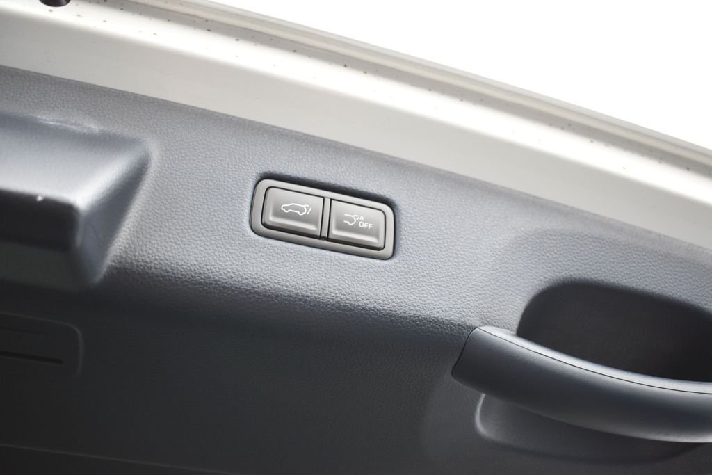 2026 Kia Carnival EX - Photo 21