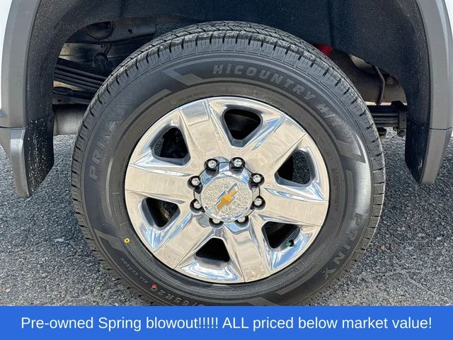 Used 2023 White Chevrolet LTZ image 11