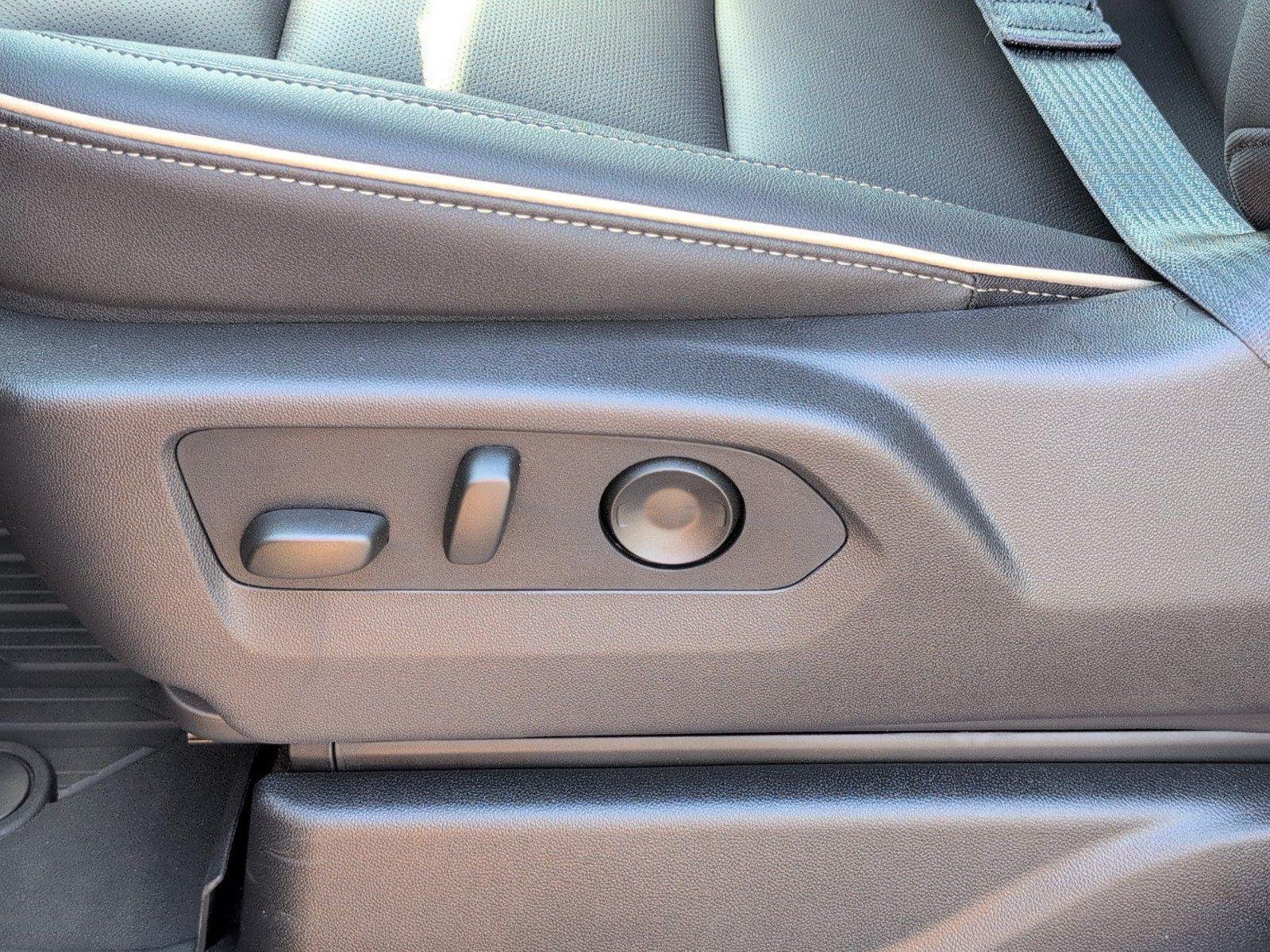 New 2026 Sterling Metallic GMC Elevation image 19