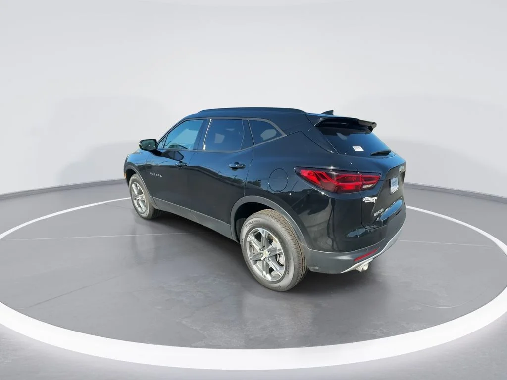 Used 2024 Black Chevrolet LT image 6