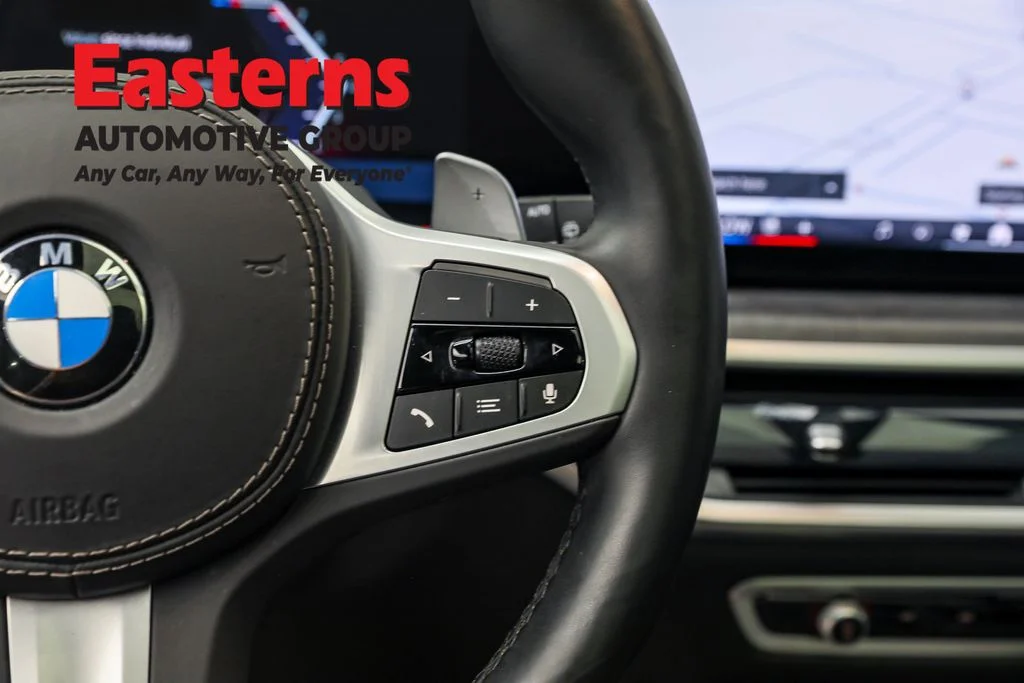 Used 2025 Gray BMW xDrive40i image 15