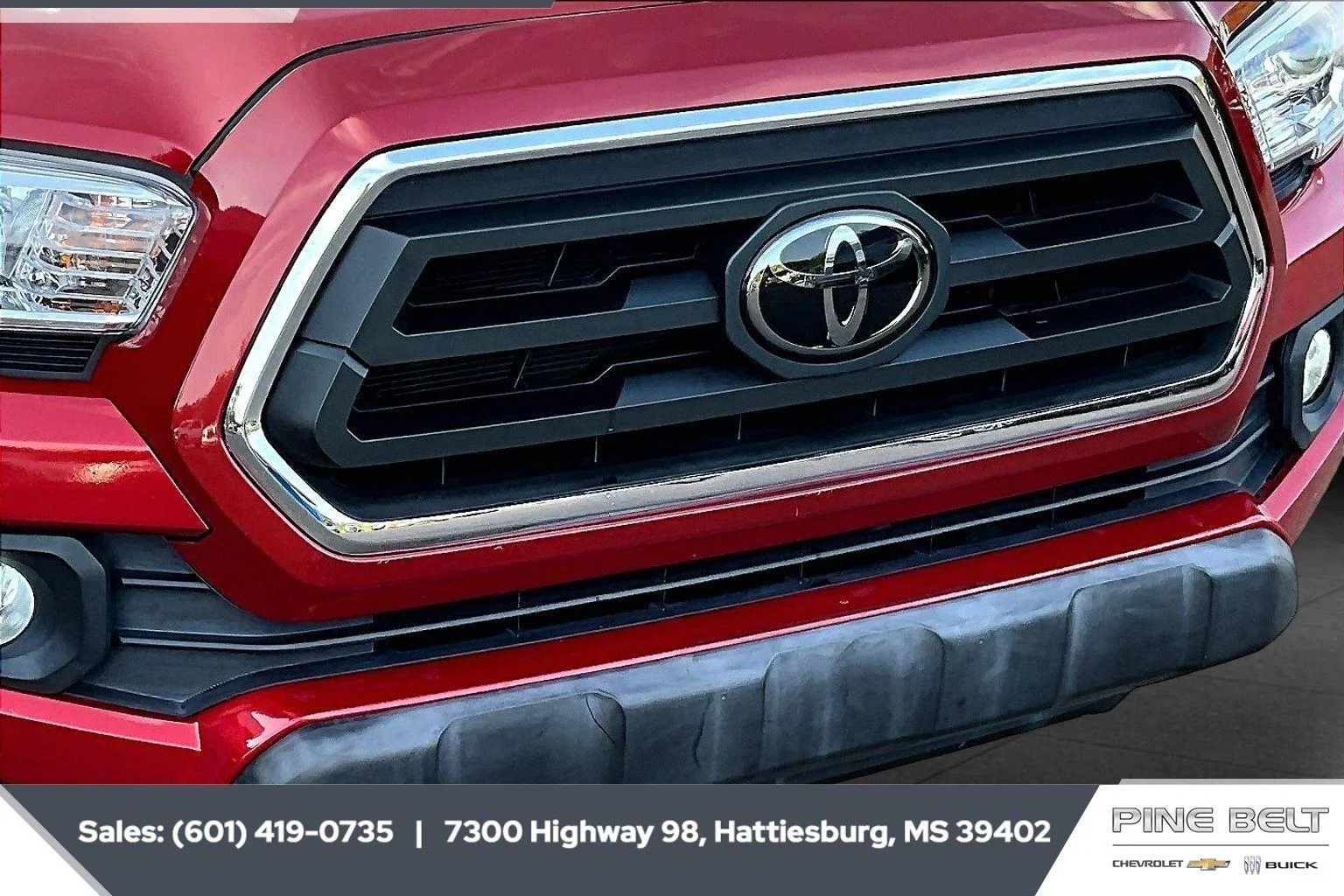 Used 2022 Barcelona Red Metallic Toyota SR5 image 22
