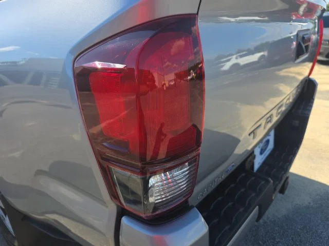Used 2020 Silver Toyota SR image 34