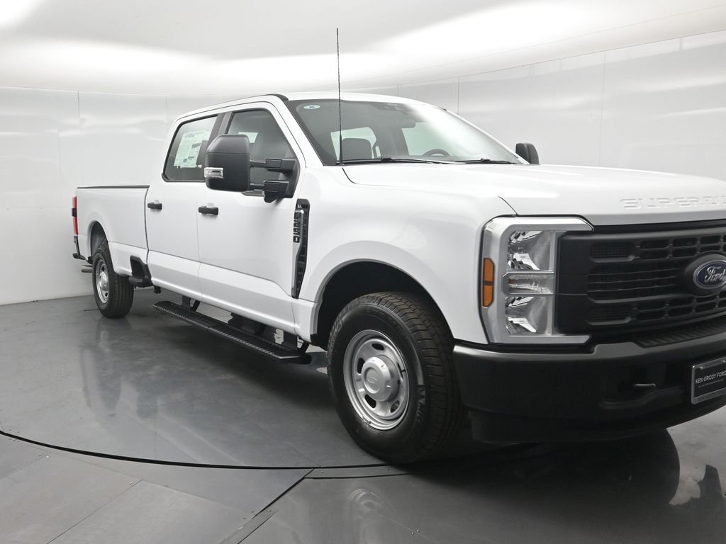 New 2026 Oxford White Ford XL image 42