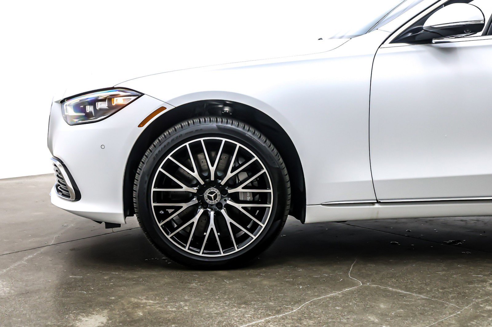 2025 Mercedes-Benz S-Class S 580 - Photo 29