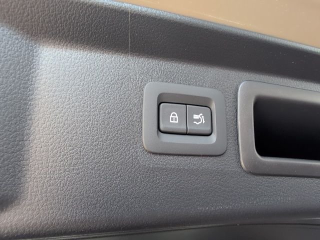 2025 Mazda CX-50 Premium Plus - Photo 11