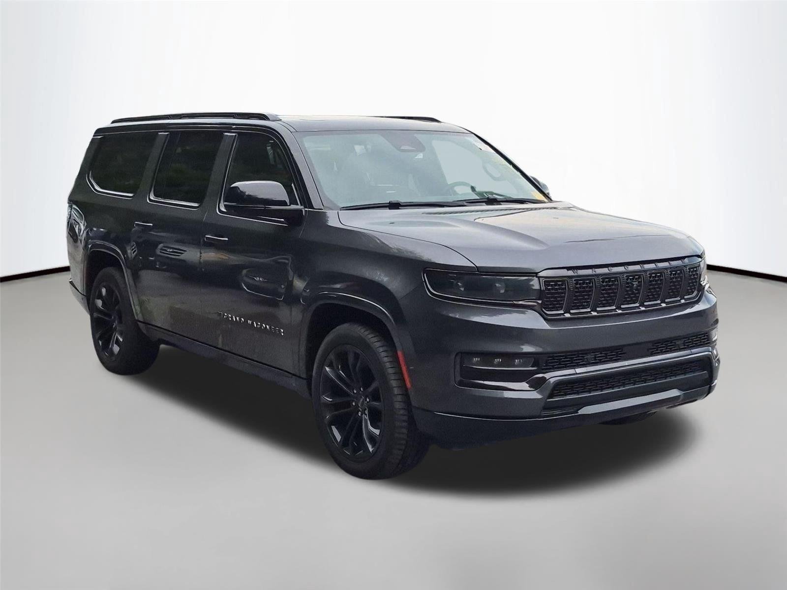 Used 2024 Baltic Gray Metallic Clearcoat Jeep Series II image 7