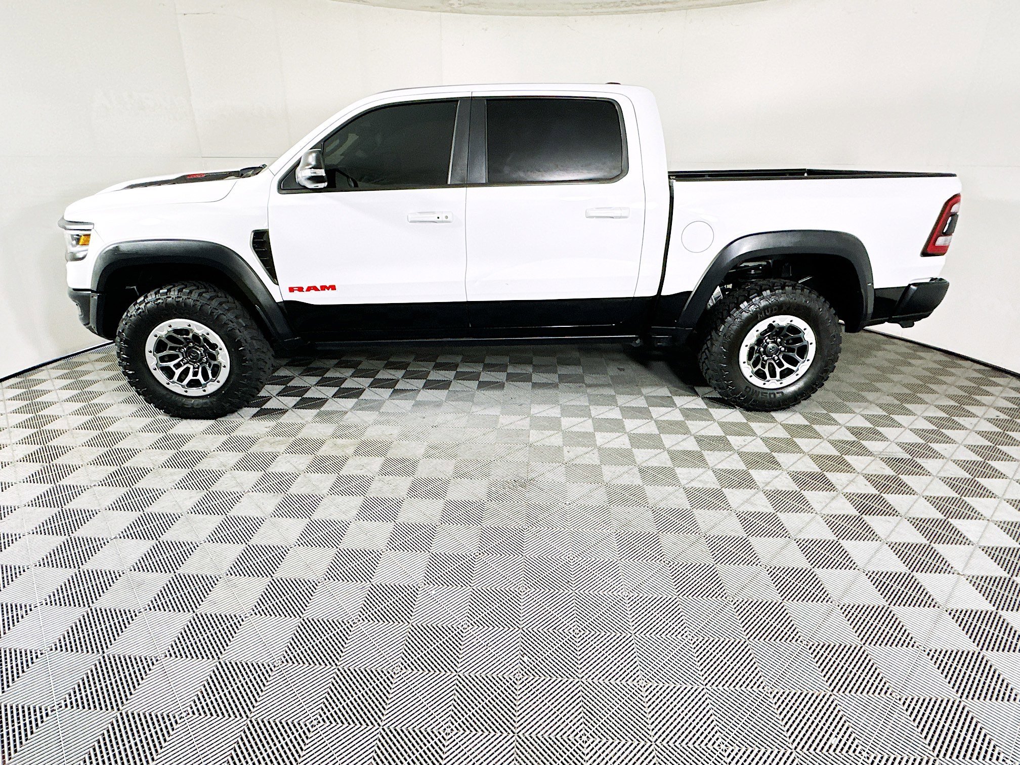 2021 Ram 1500 thumbnail 8