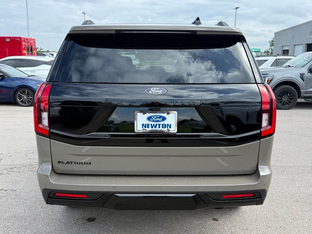 New 2027 Marsh Gray Ford Platinum image 34