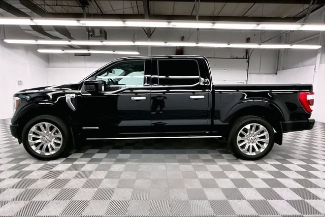 Used 2023 Agate Black Metallic Ford Limited image 15