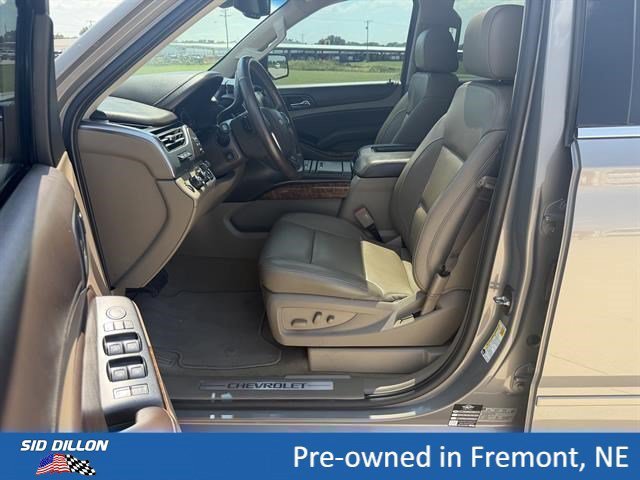 Used 2017 Pepperdust Metallic Chevrolet Premier image 9