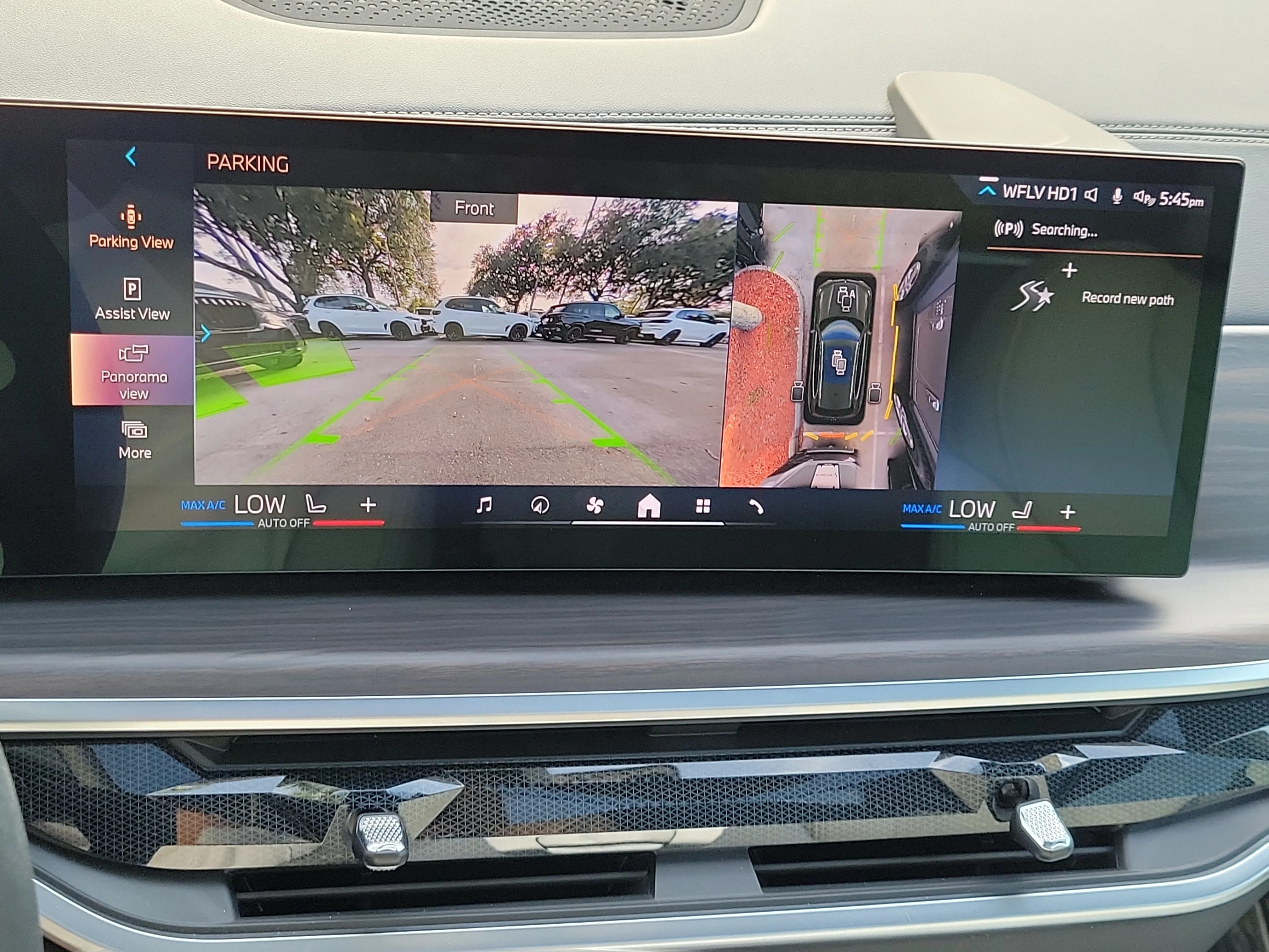 Used 2024 Manhattan Green Metallic BMW sDrive40i image 24