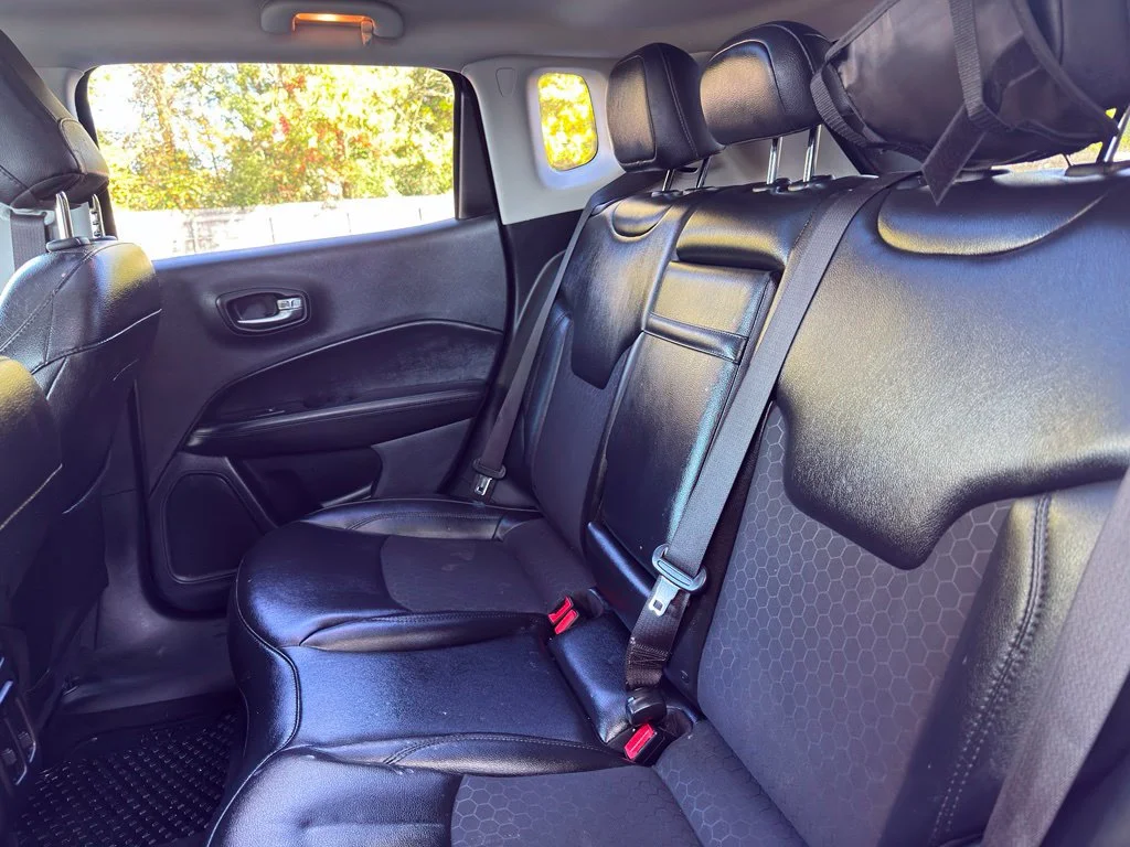 Used 2019 Black Jeep Latitude image 24