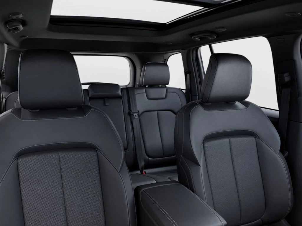 New 2026 Fathom Blue Pearl-Coat Exterior Paint Jeep Limited Reserve image 20