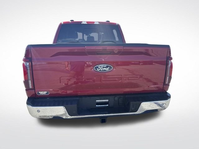 Used 2025 Red Metallic Ford Lariat image 4