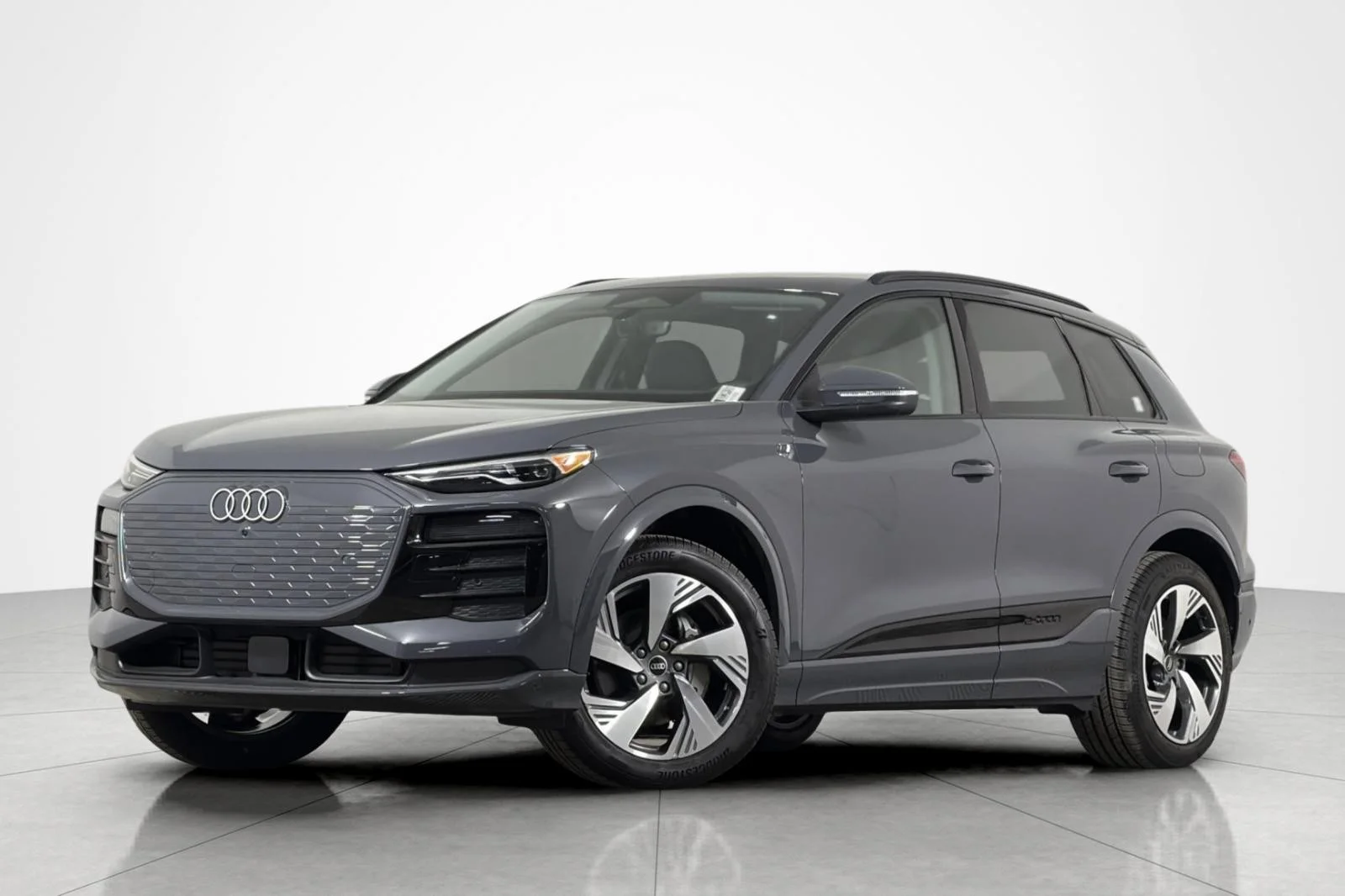 2025 Audi Q6 e-tron Premium quattro's photo