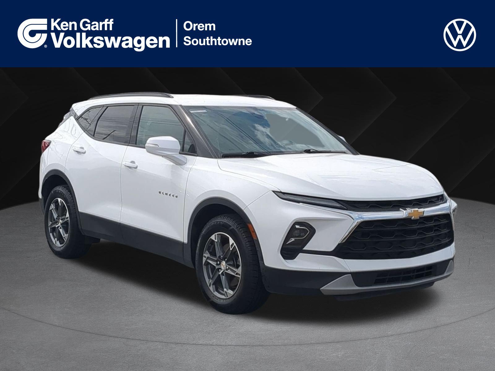 Used 2024 Summit White Chevrolet LT image 1