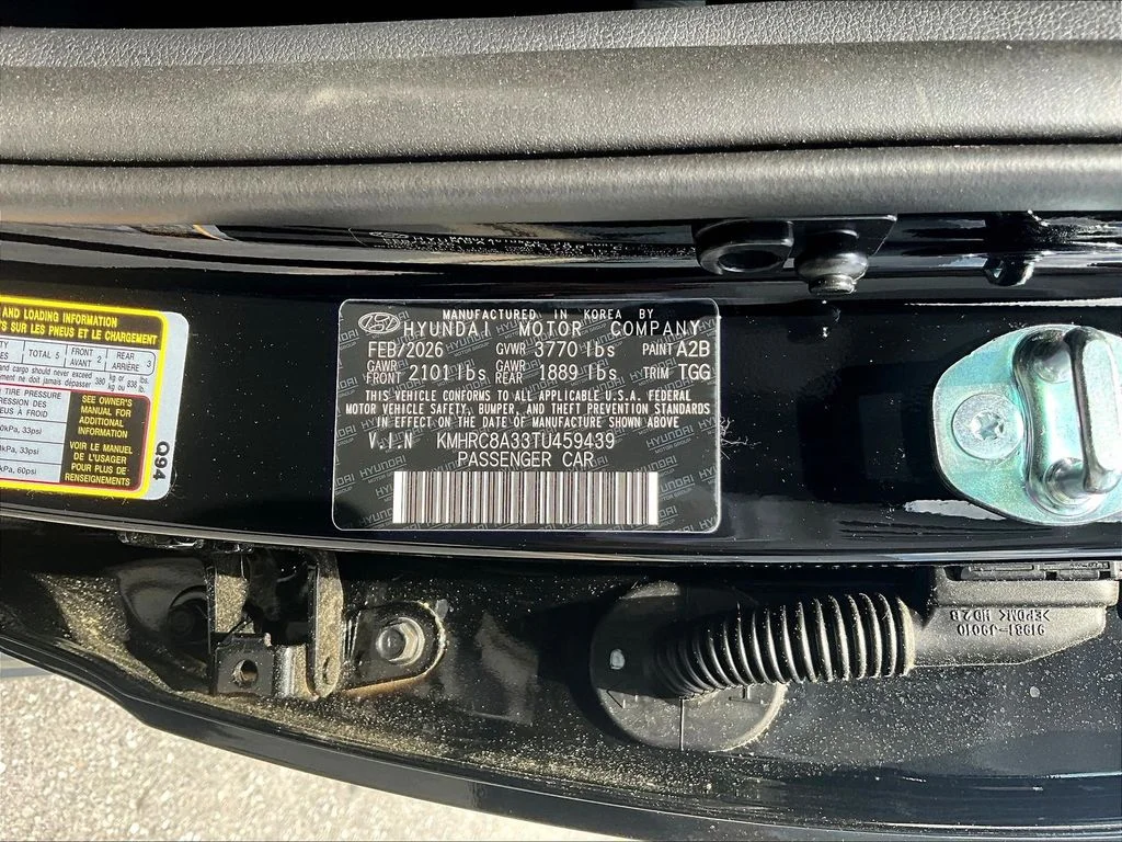 New 2026 Black Hyundai SEL image 8