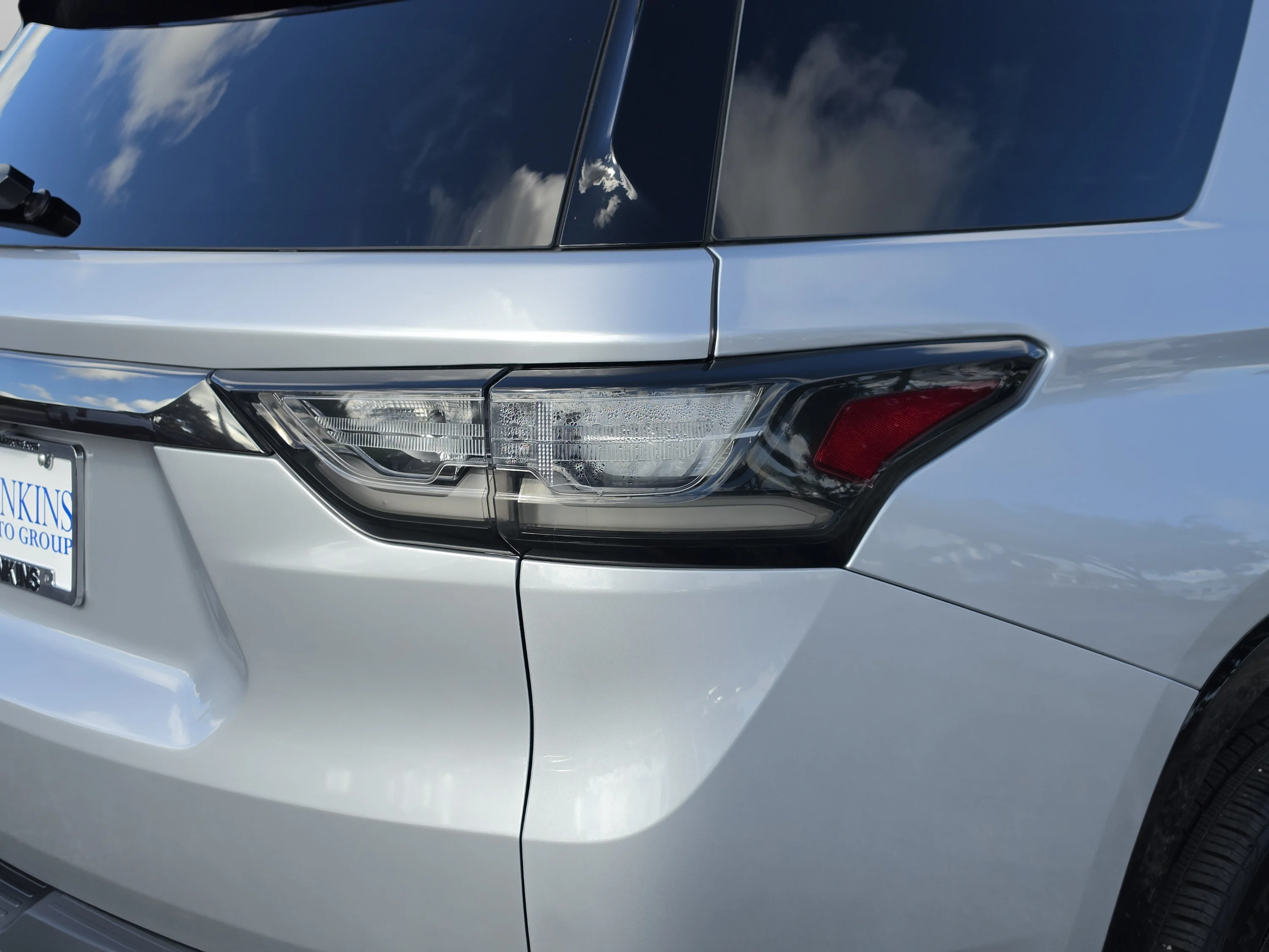 Used 2020 Silver Ice Metallic Chevrolet Premier image 14