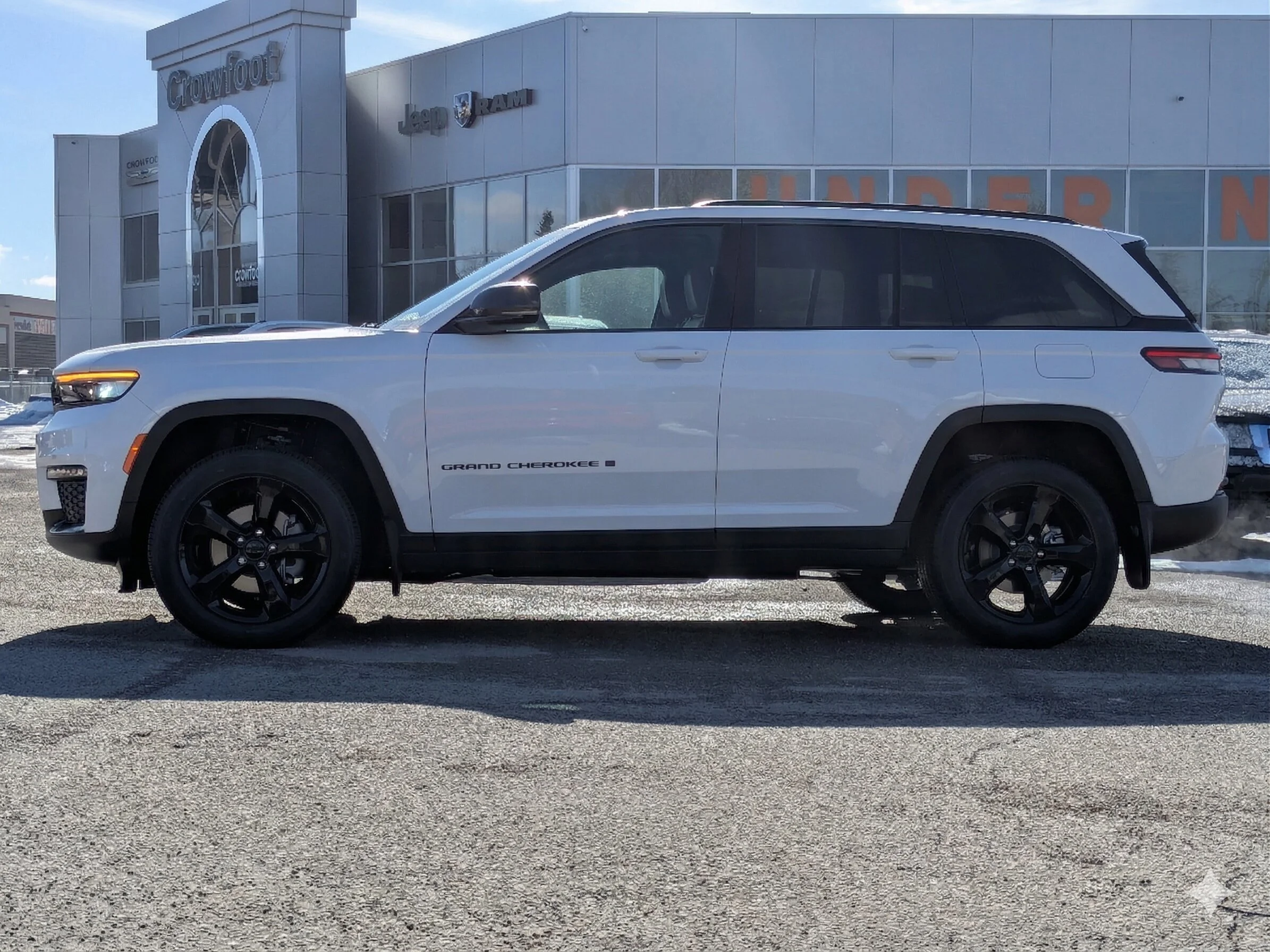 New 2026 White Jeep Altitude - - Altitude Appearance Pkg - Power Sunroof - 2.0L I4 Turbo & More image 5