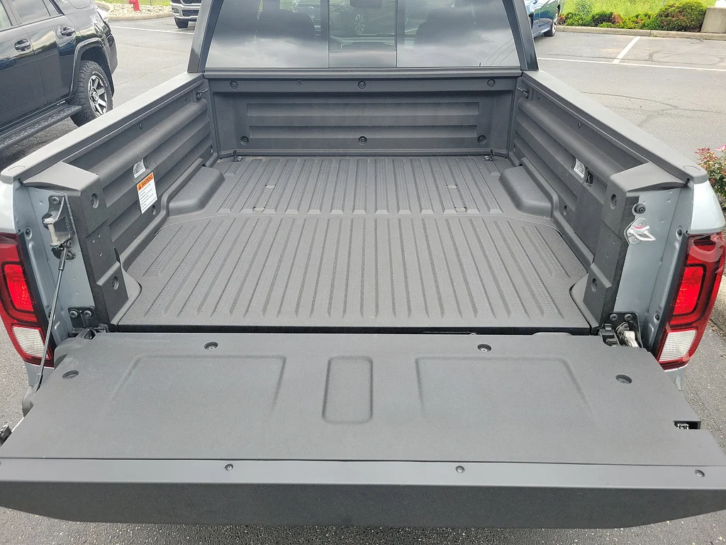 Certified Used 2026 Solar Silver Metallic Honda TrailSport S image 7