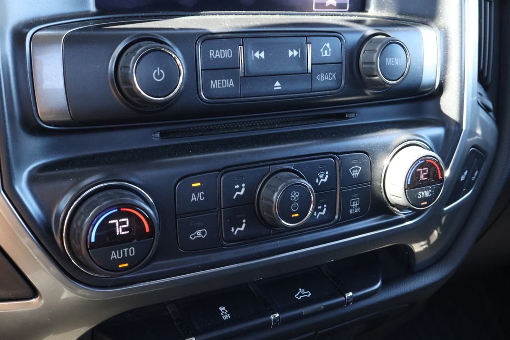 Used 2018 Silver Chevrolet LT image 26