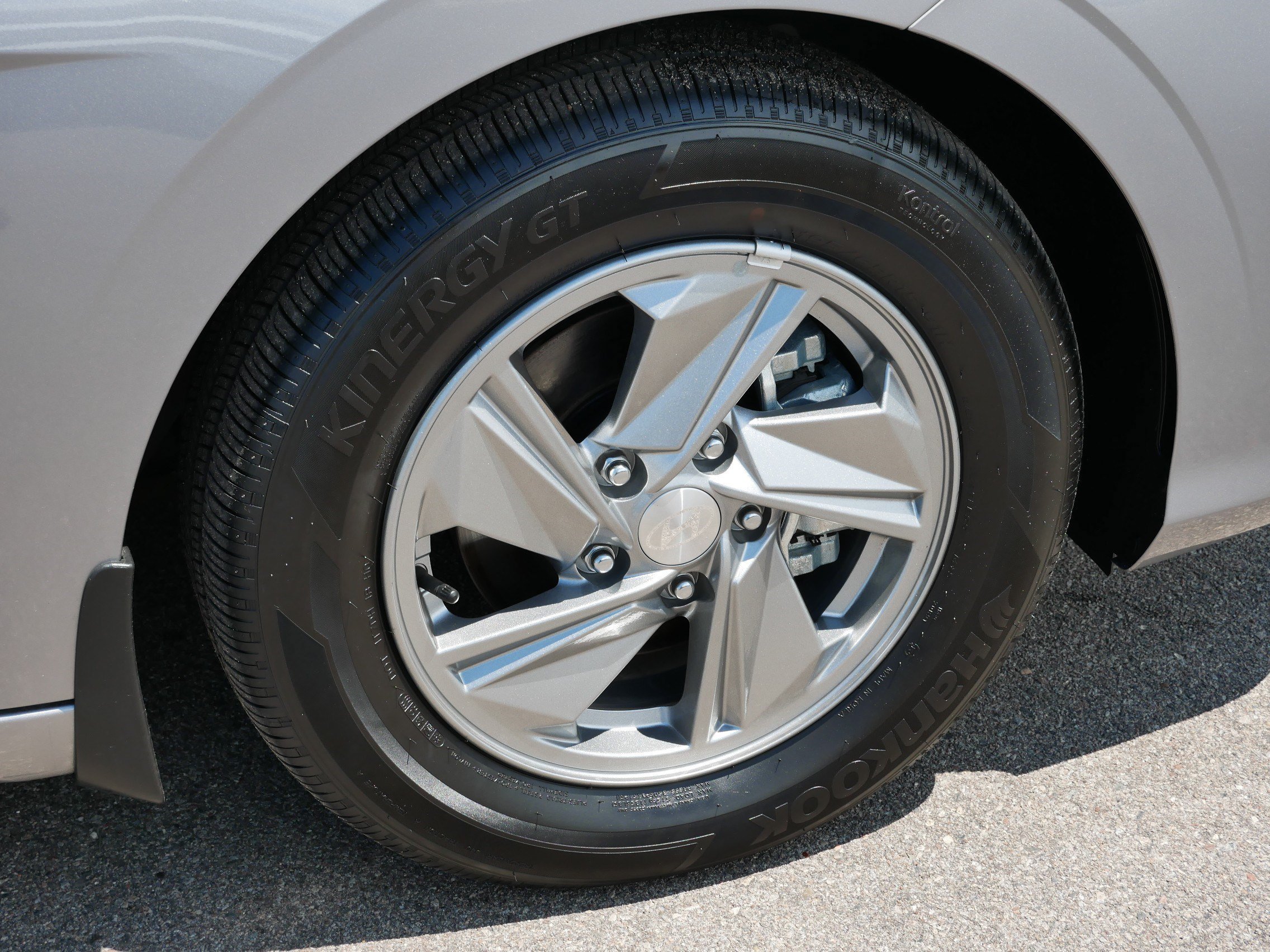 Certified Used 2026 Fluid Metal Hyundai SE image 15