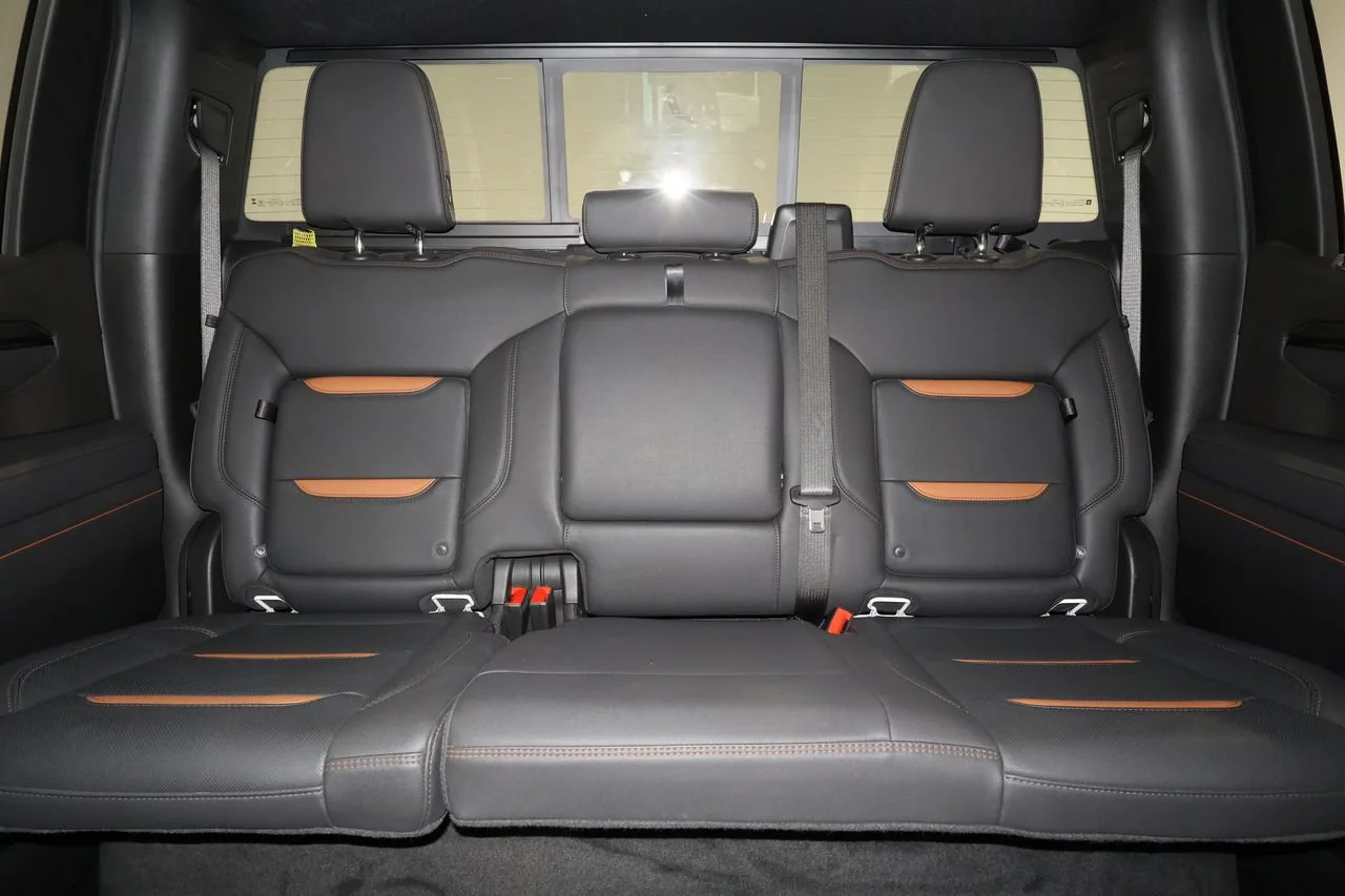 2025 GMC Sierra 1500 AT4 - Photo 33