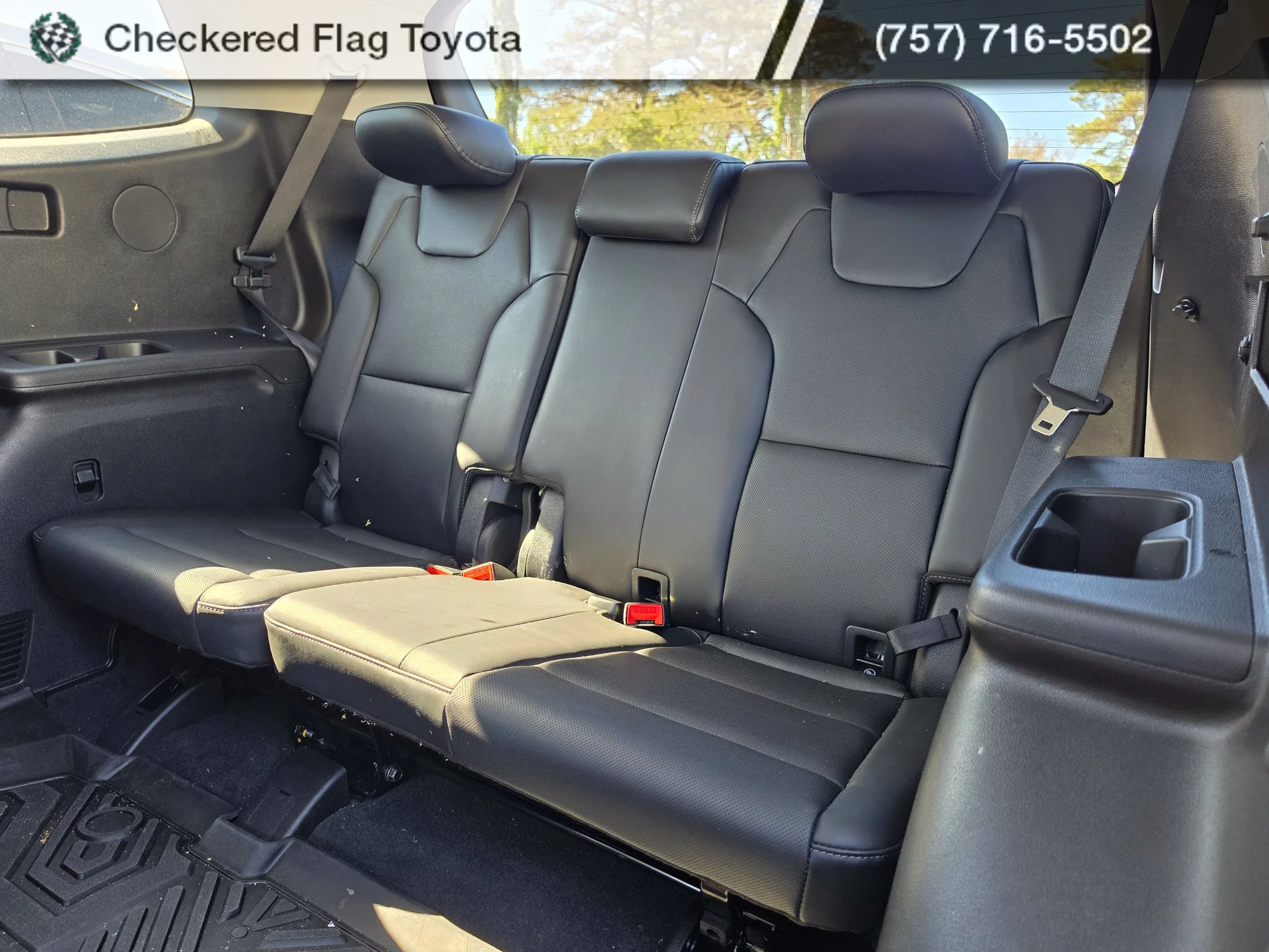 Used 2025 Everlasting Silver Kia S image 21