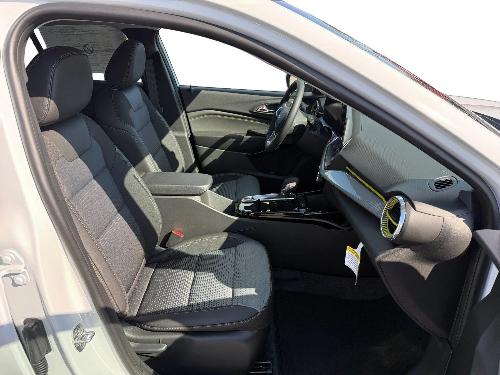 2026 Chevrolet Trax LT - Photo 26