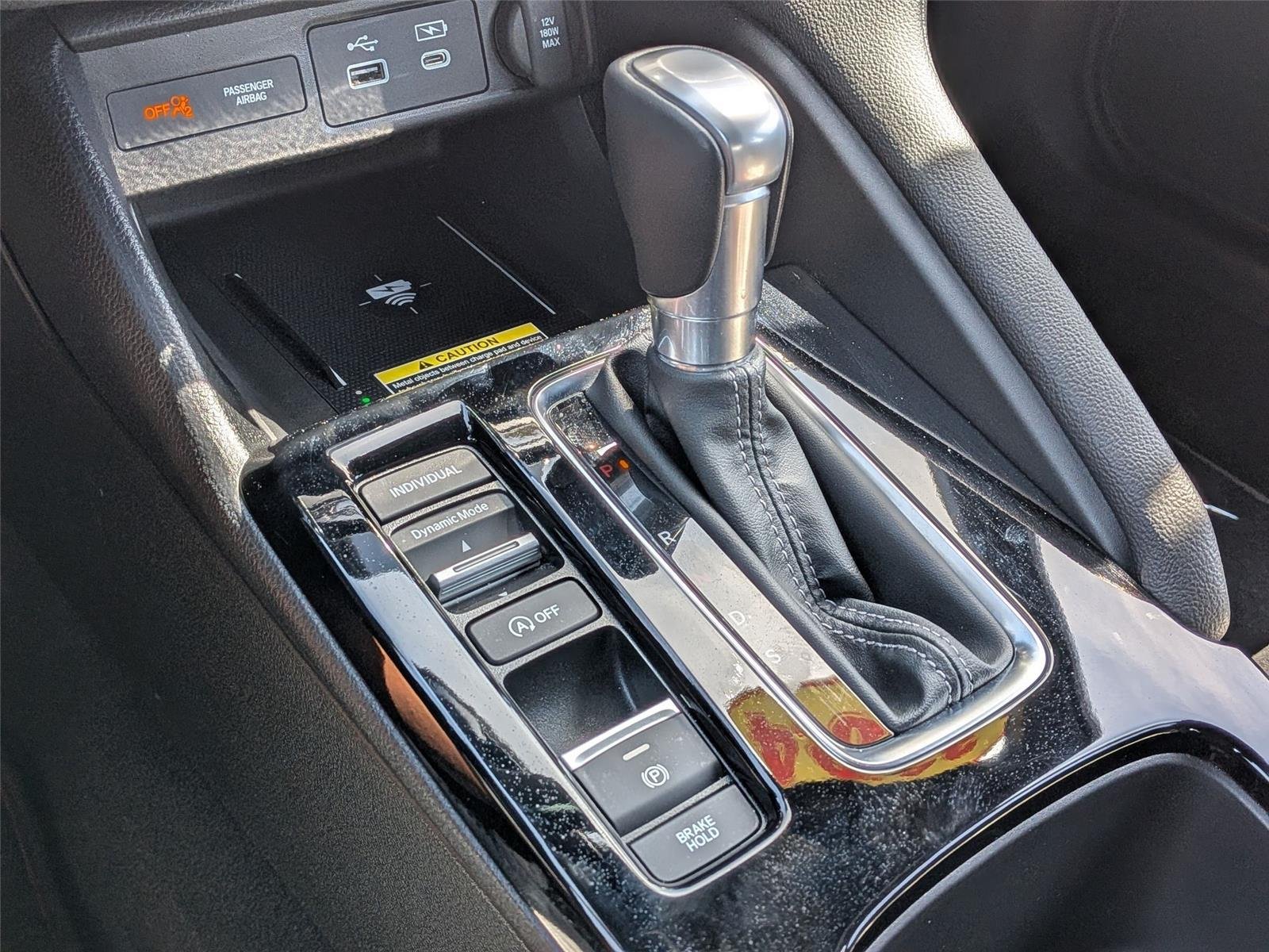Used 2024 Liquid Carbon Metallic Acura w/Tech w/A-SPEC image 15