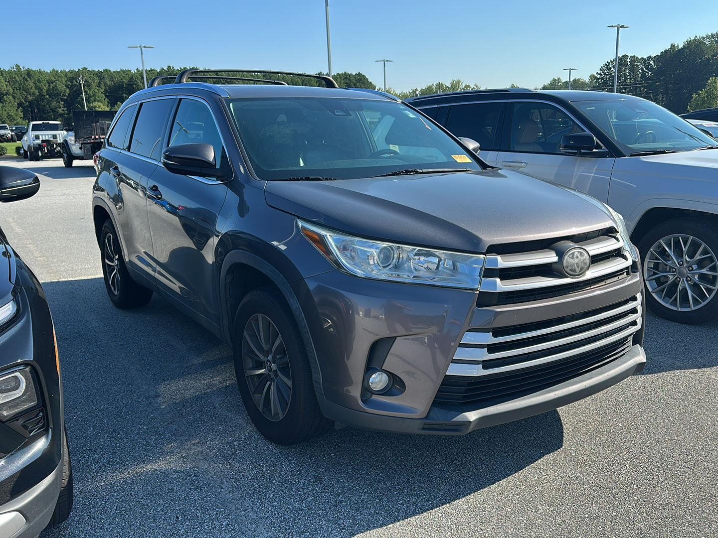 Used 2019 Predawn Gray Mica Toyota XLE image 1
