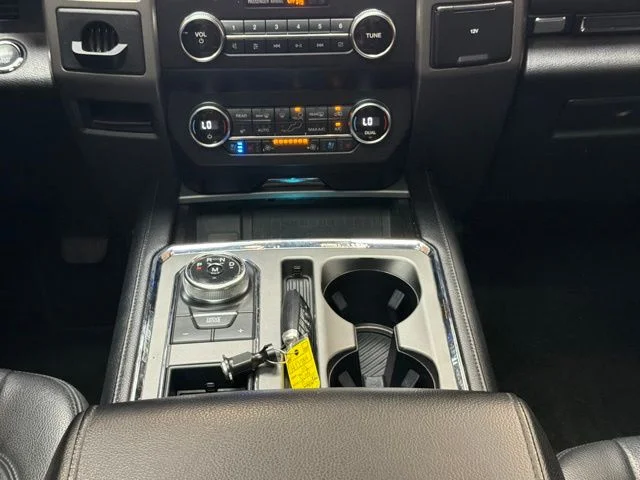 Used 2019 Agate Black Metallic Ford XLT image 19