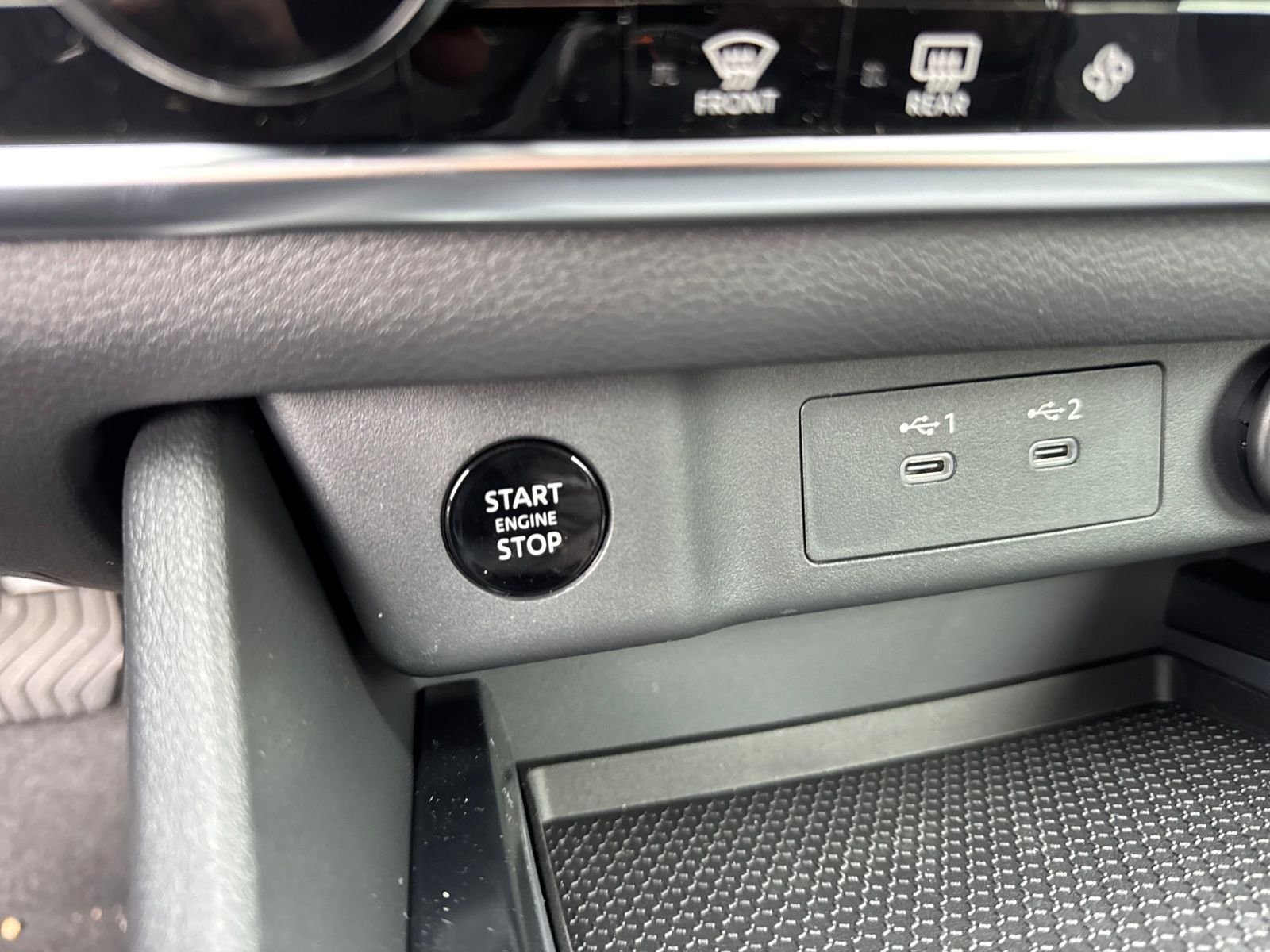 New 2026 Nissan Rogue SV 4D Sport Utility