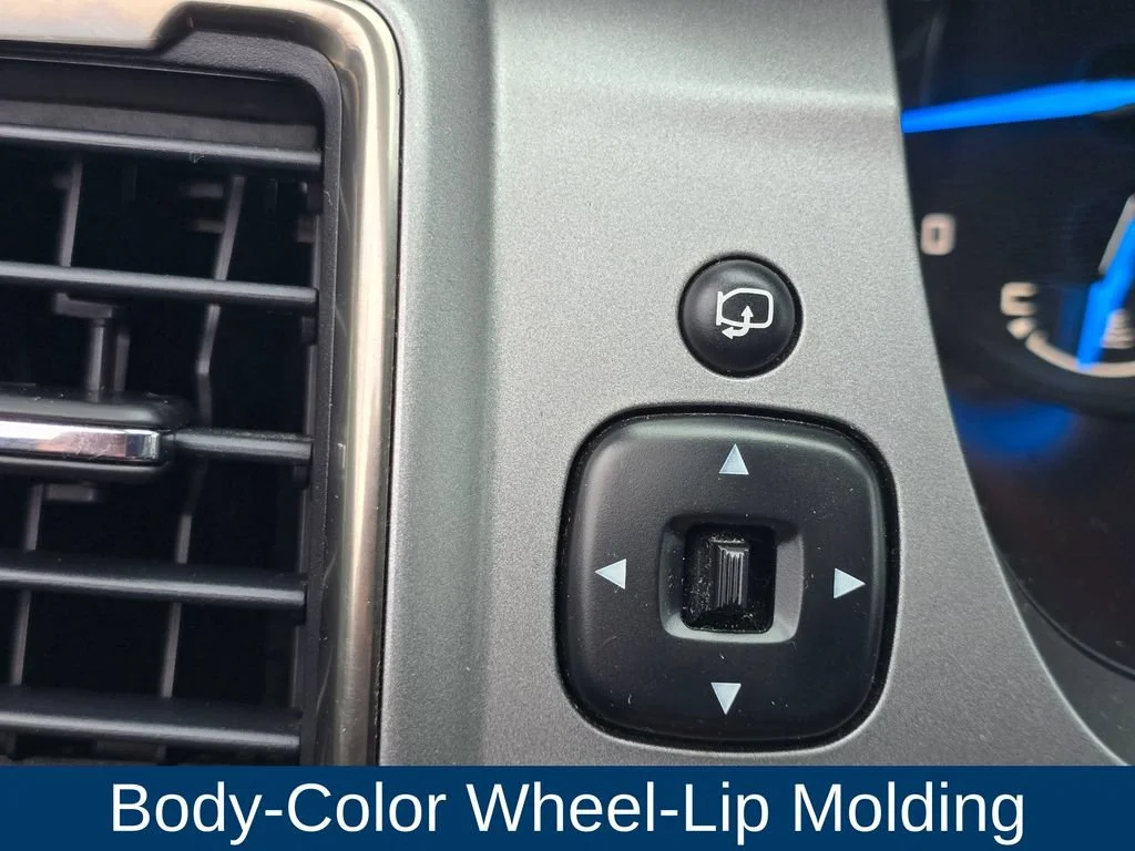 Used 2019 Gray Ford XLT image 24