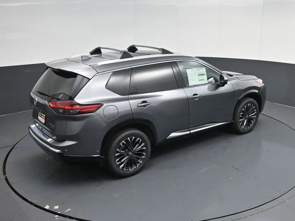 New 2026 Gray Nissan Platinum image 42