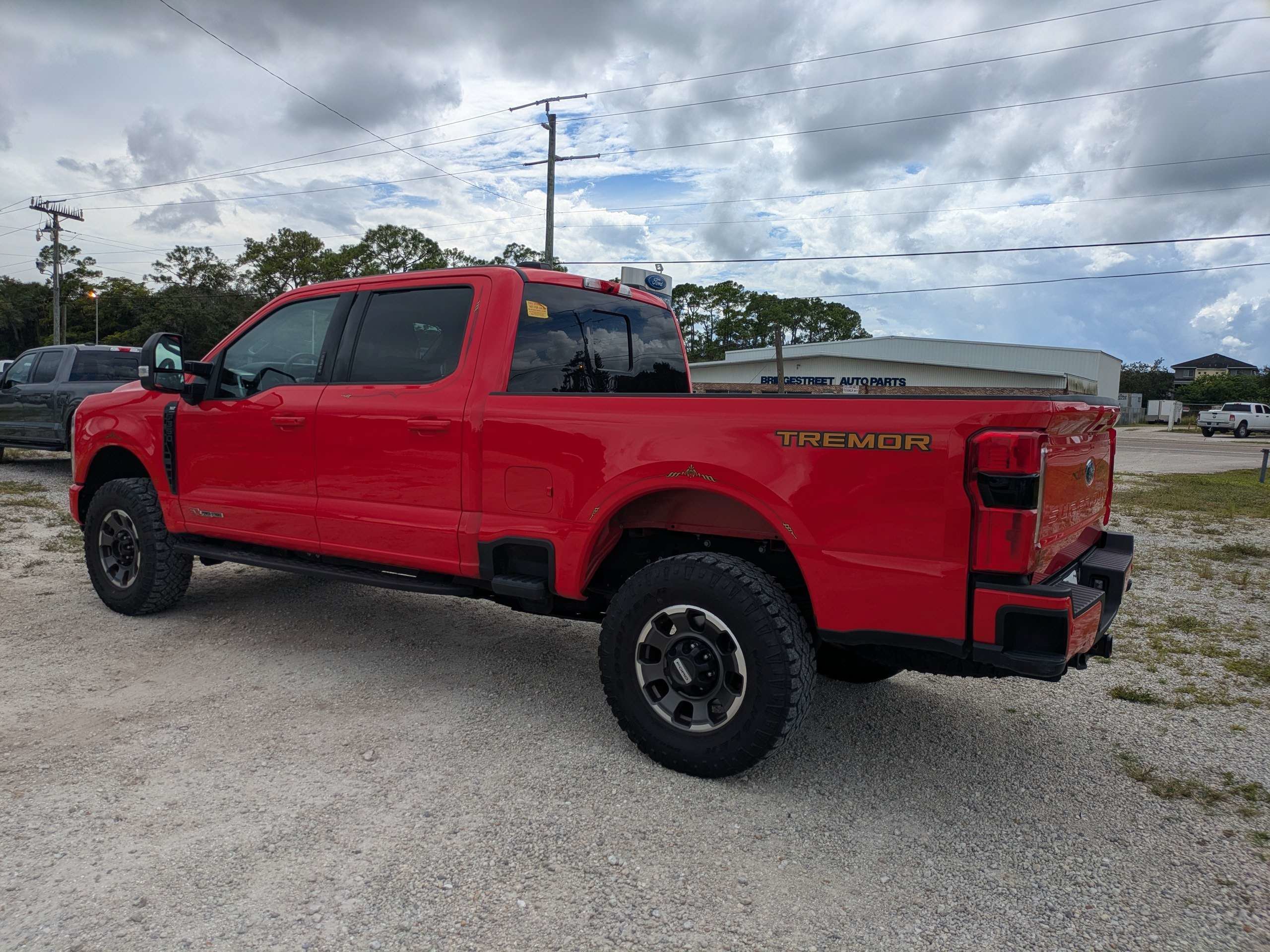 Used 2023  Ford XLT image 6