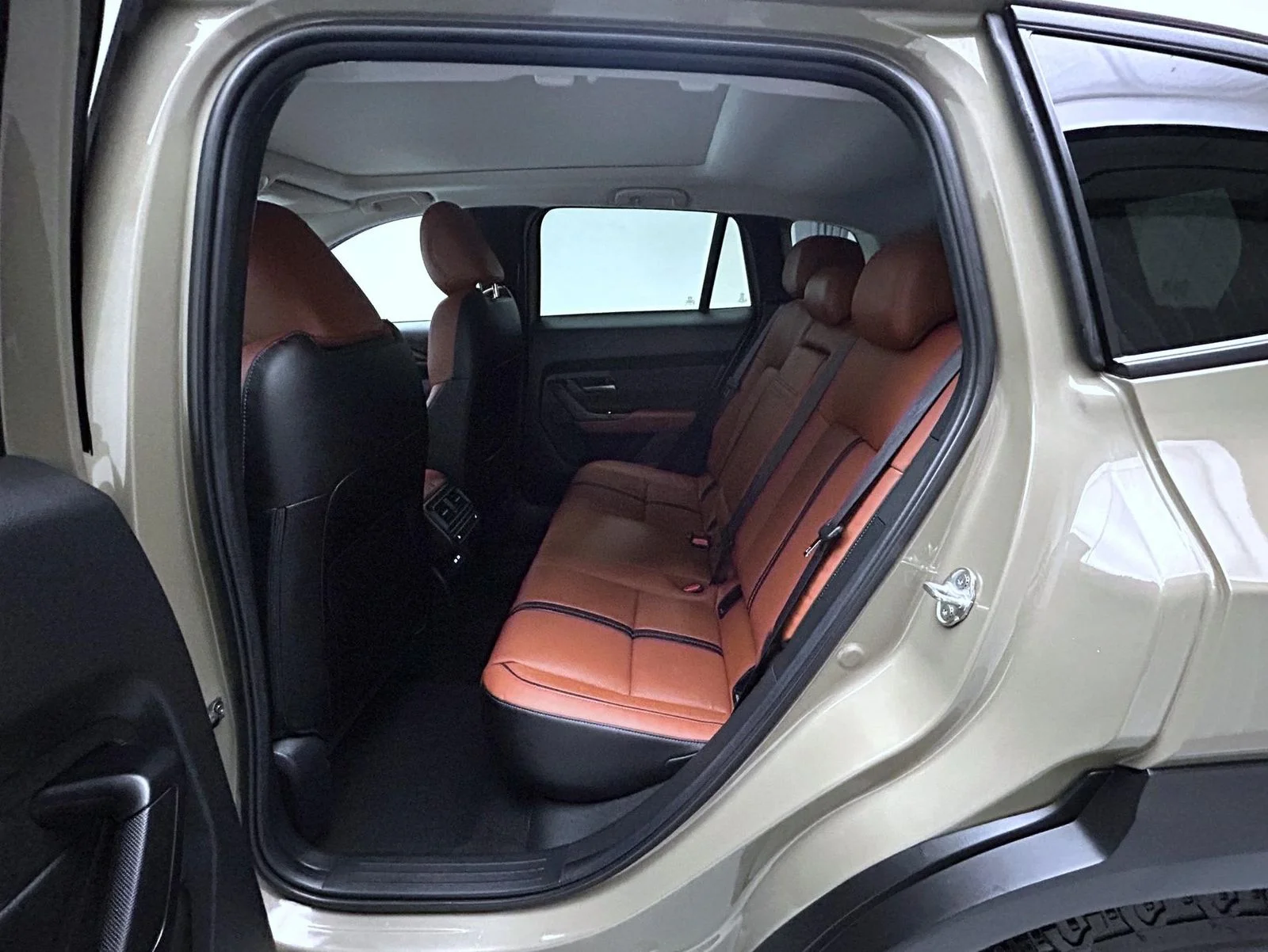 2025 Mazda CX-50 Meridian Edition - Photo 12