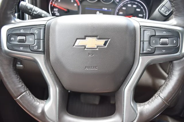 Used 2022 White Chevrolet LTZ image 24
