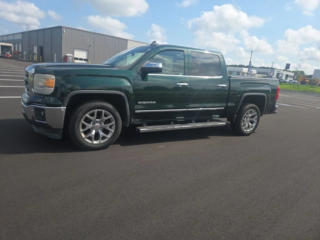 Used 2015 Green GMC SLT image 5