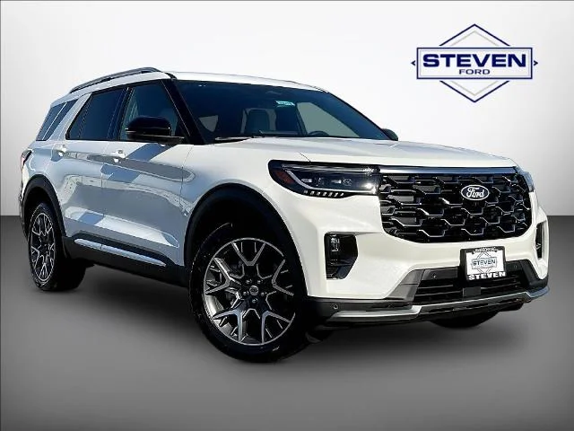New 2027 Star White Metallic Tri-Coat Ford Platinum™ image 44