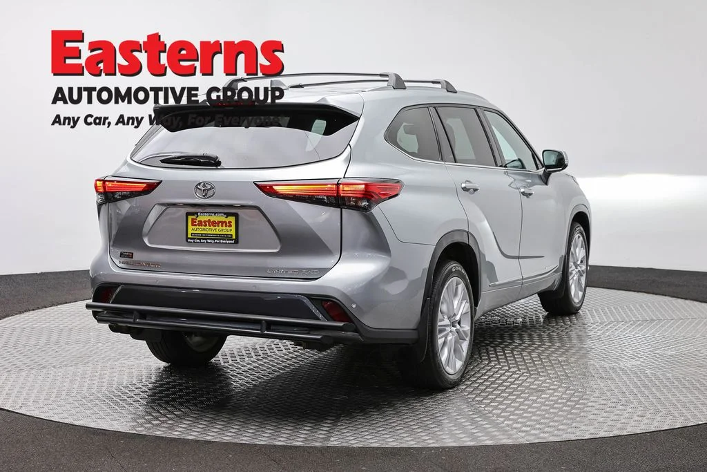 Used 2021 Silver Toyota Limited image 5