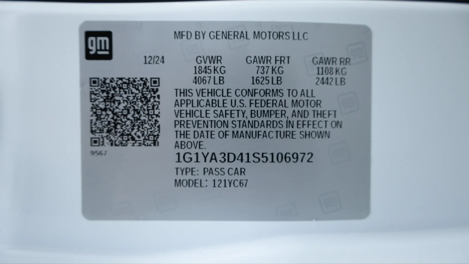 Used 2025 Arctic White Chevrolet 1LT image 25