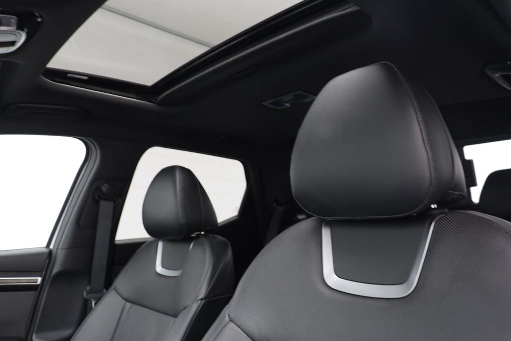 Used 2022 Ice White Hyundai Limited image 14