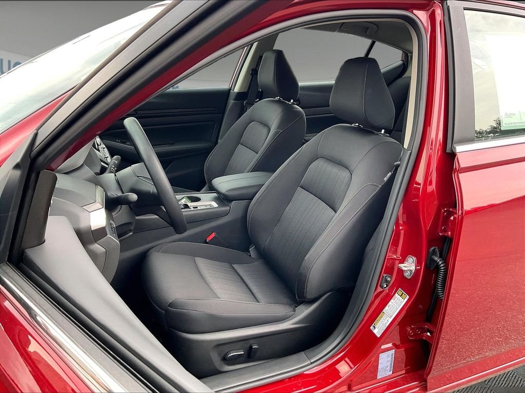 2026 Nissan Altima SV - Photo 11
