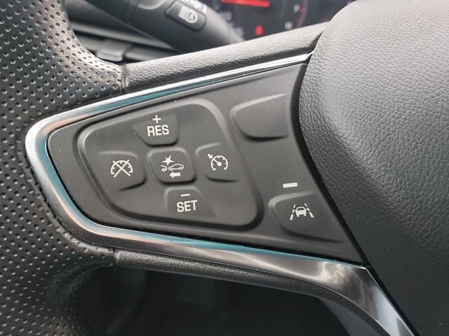 Used 2023 White Chevrolet LT image 22
