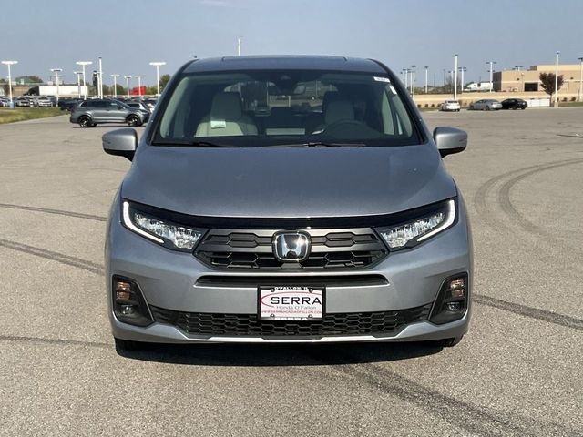 Certified Used 2026 Solar Silver Metallic Honda EX-L image 11