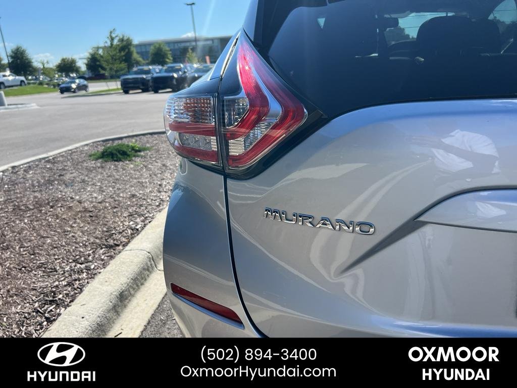 Used 2017 Brilliant Silver Metallic Nissan SL image 14